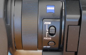 Priority toggle for the Zoom and Focus wheel